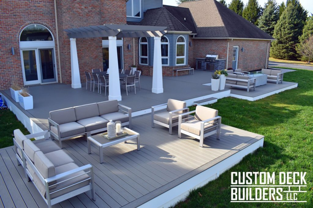 Why Top Quality Decks Require Top Skill and Experience 1 outdoor escape deck
