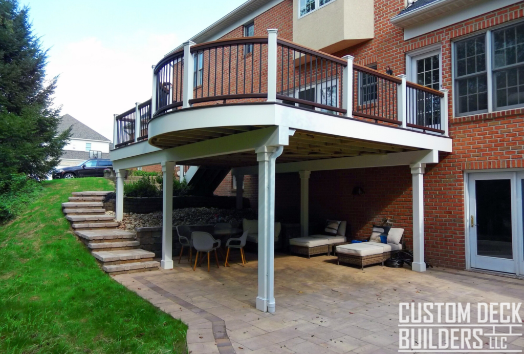 Let North American Deck and Patio Build You an elevated curved custom deck