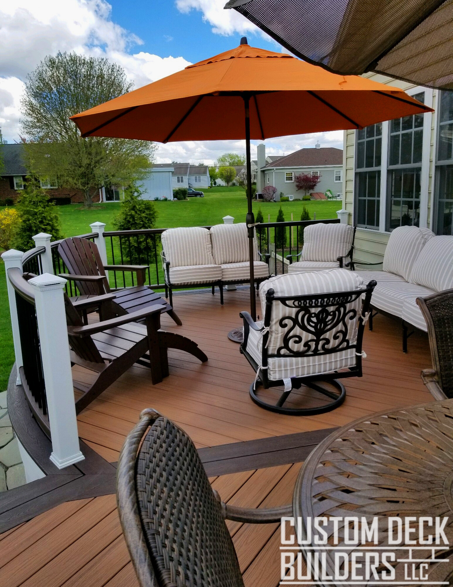 custom curved deck design
